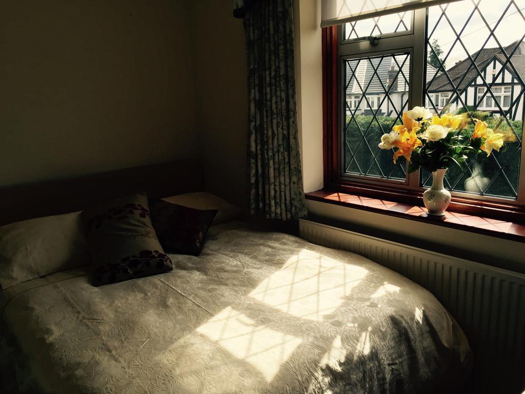 Edgware B&B Barnet Eksteriør billede
